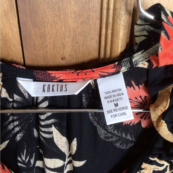 Kaktus rayon floral w/ toucan sundress - Picture 6 of 7